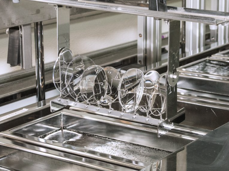 Coating Optical Lens